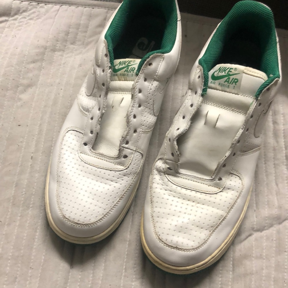 Men Nike Air Force  1 size 10.5